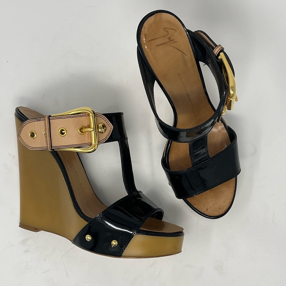 Giuseppe Zanotti Black and Tan Wedges